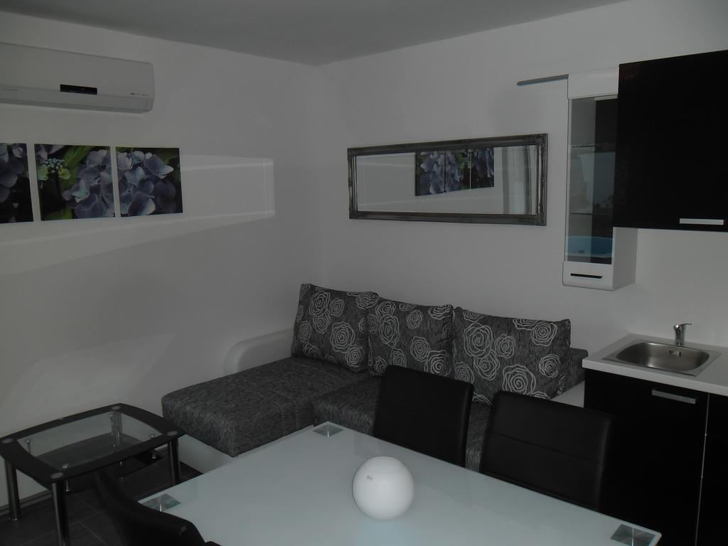 Rooms & Apartments Marinero Betina  Cameră foto