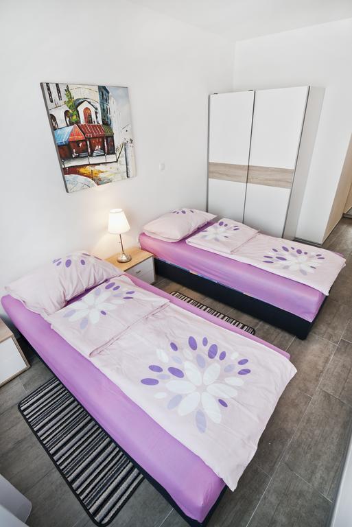 Rooms & Apartments Marinero Betina  Exterior foto
