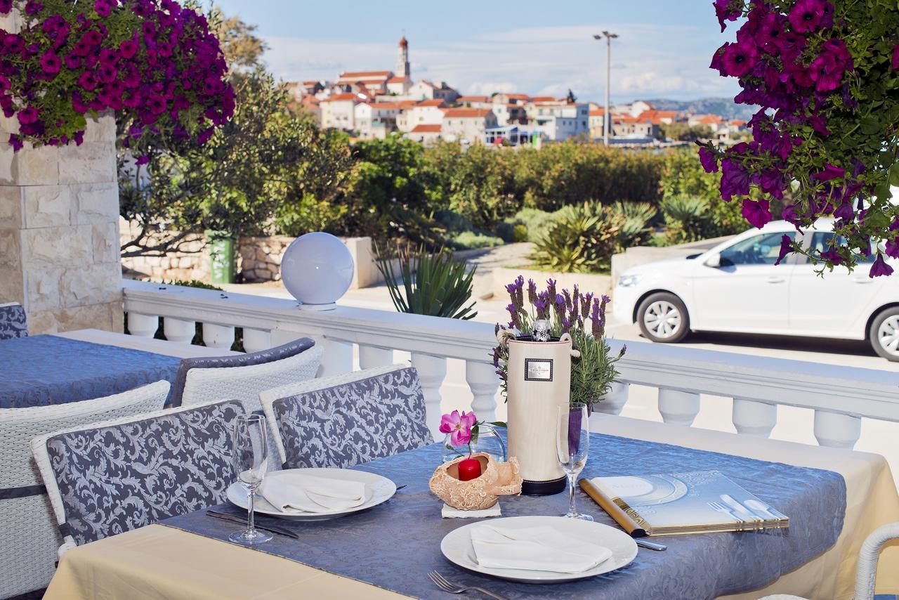 Rooms & Apartments Marinero Betina  Exterior foto